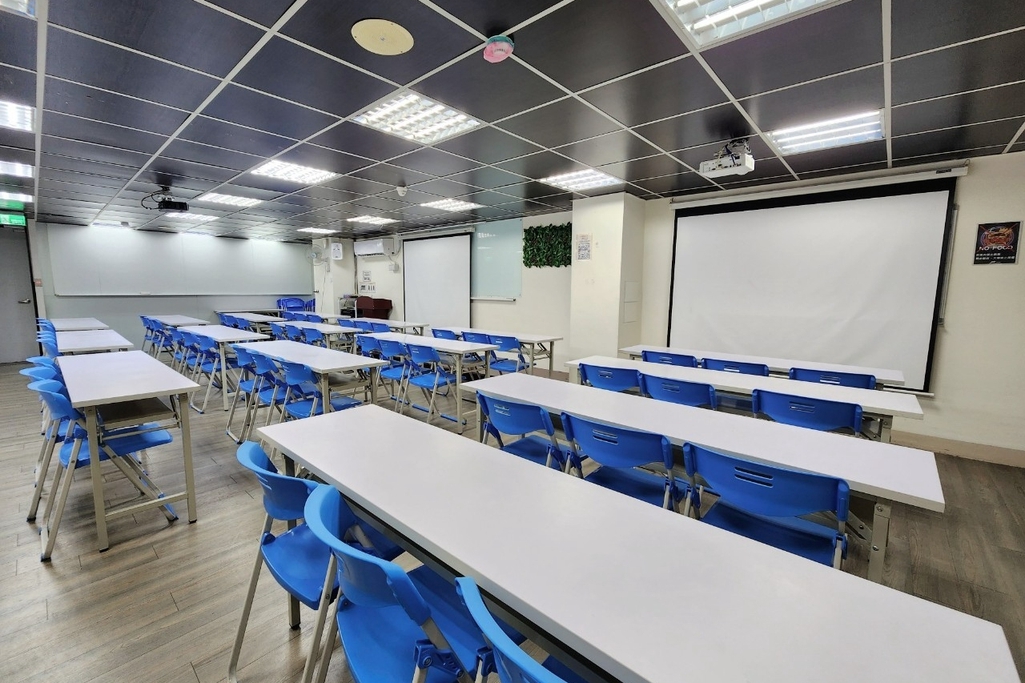 🚆捷運臺大醫院4出口6分鐘｜🪑54~70人｜📽投影音響｜🧊提供飲水機｜📍重慶南路近襄陽路｜世界A