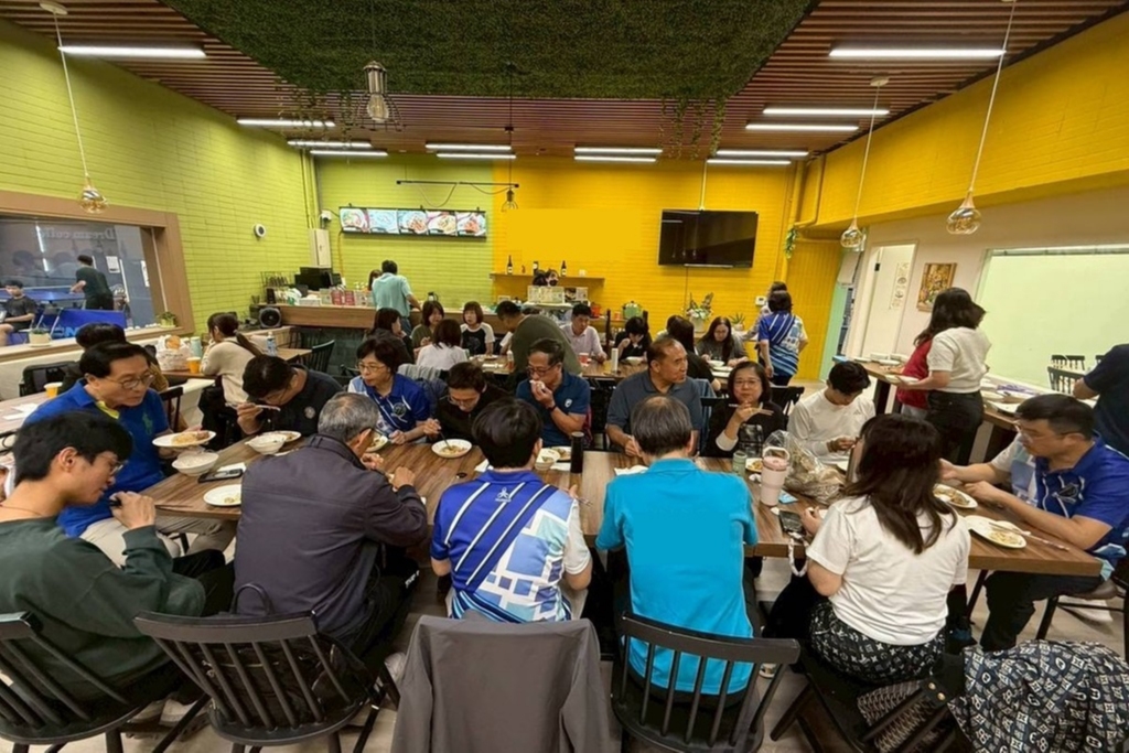 30至40人│🍽️☕️慶生抓週🎤團體聚會課程│停車限量免費及優惠│🚇中原捷運站4分鐘│暢銷美食｜9927開放空間