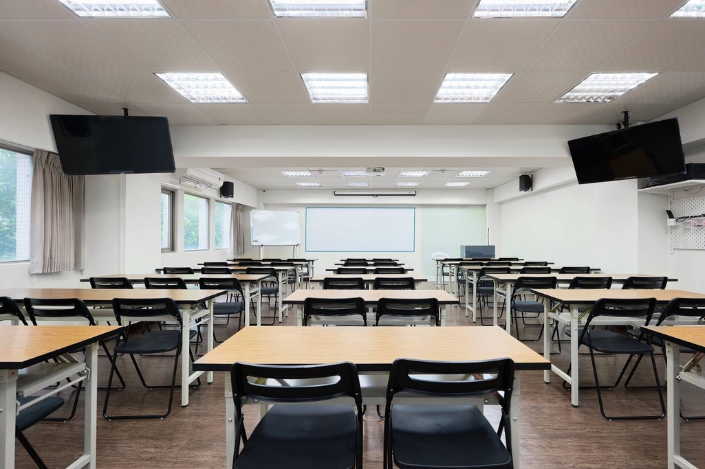 中山捷運站步行5分鐘,311陽光教室