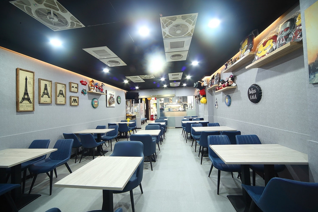 淡水舒適餐飲空間出租，室內約30多坪、44席座位，提供水冷設備，環境寬敞舒適，適合聚會、課程、講座、活動、拍攝及團體包場